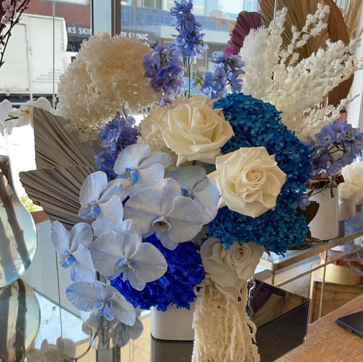 FOREVER LASTING - Preserved Flower Bouquet