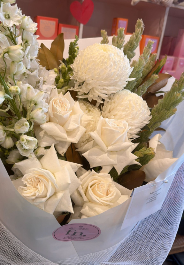 Elegant Whites & Greens